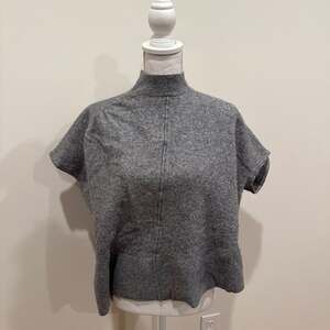 Ann Taylor Heather Gray Short Sleeve Mock Neck Poncho Sweater Jacket